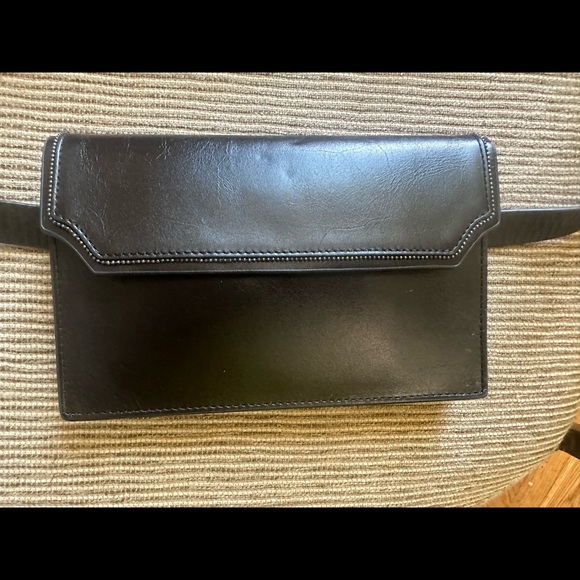 Frye Leather belt bag in size S/M - Picture 3 of 9